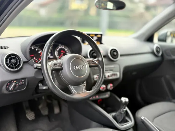 Audi A1 1.0 TFSI Sport 22