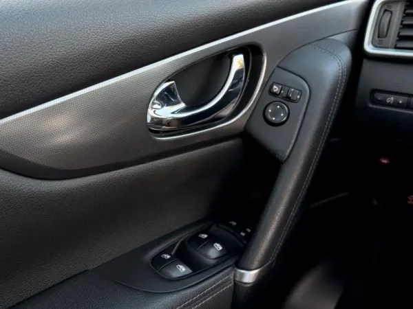 Nissan Qashqai Tekna Premium 26