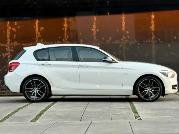 BMW 118 Sport 12