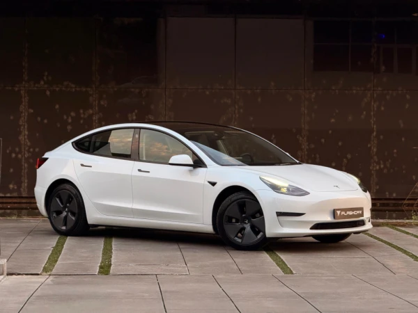 Tesla Model 3 Long range 2