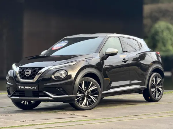 Nissan Juke DIG-T N-Design Black 22