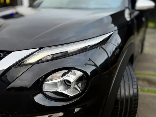 Nissan Juke DIG-T N-Design Black 26