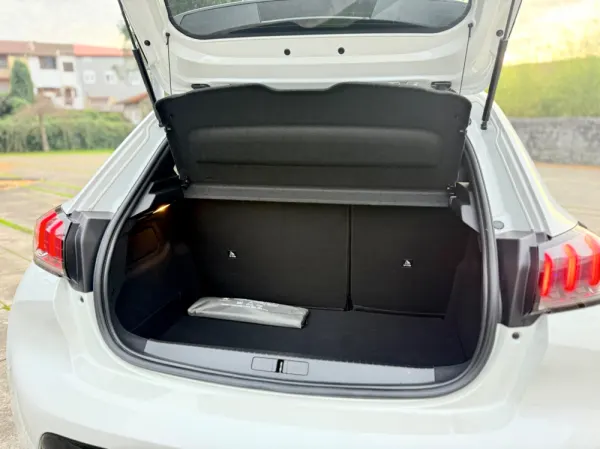 Peugeot 208 1.5 BlueHDi GT Pack 18