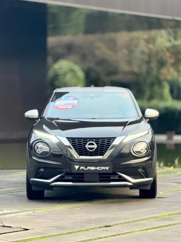Nissan Juke DIG-T N-Design Black 27