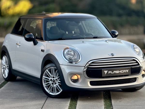 MINI 3 Portas ONE d 14