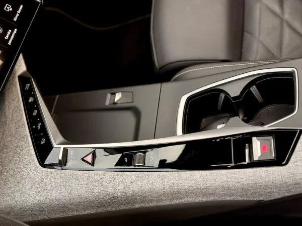 Peugeot E-3008 73 kWh GT 19