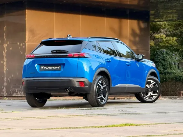 Peugeot 2008 1.2 PureTech Allure Pack 12
