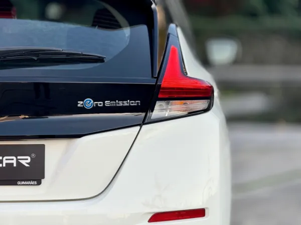 Nissan Leaf N-Connecta Full Led 16