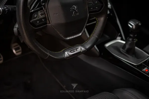 Peugeot 208 1.2 PureTech GT Line 5