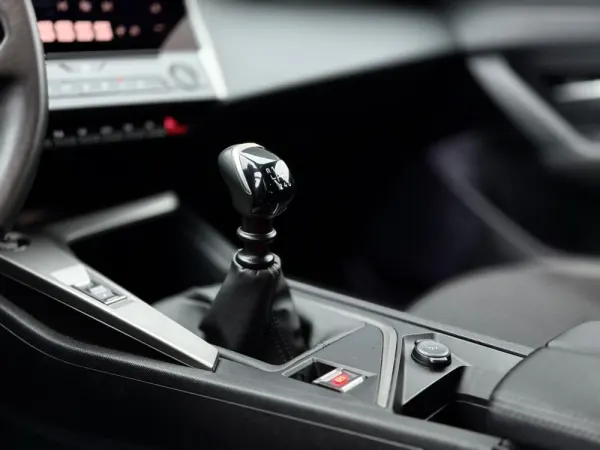 Peugeot 308 1.5 BlueHDi Allure Pack 8