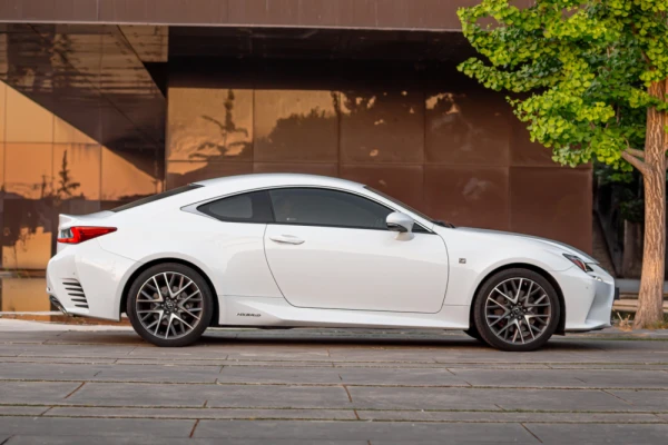 Lexus RC 300h F Sport 40