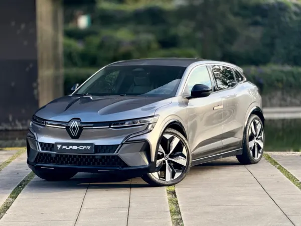 Renault Mégane E-Tech EV60 Techno Autonomia Conforto 8