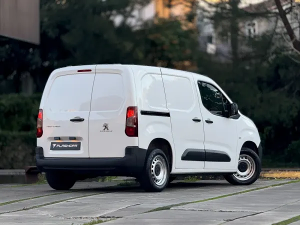 Peugeot Partner 2l comercial 19