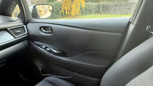 Nissan Leaf N-Connecta Full Led 13