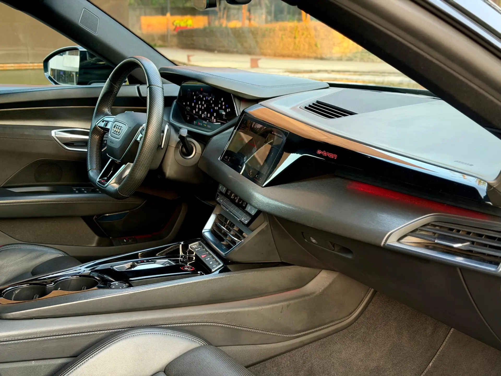 Audi e-tron GT quattro 58