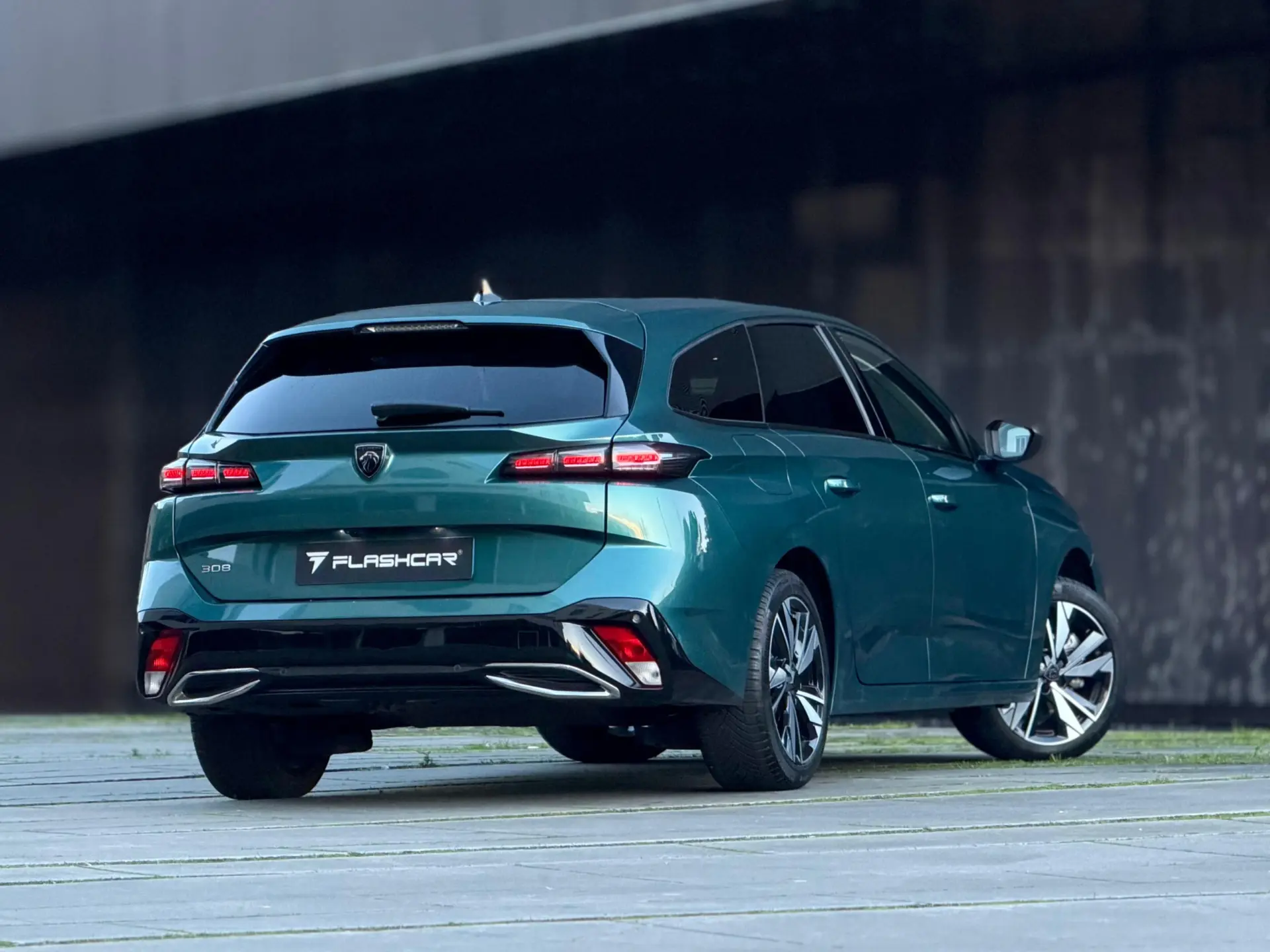 Peugeot 308 SW 1.2 PureTech Allure EAT6 14