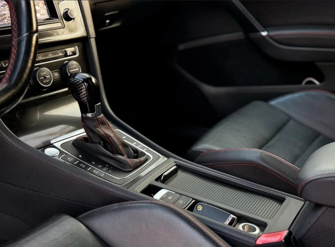 Volkswagen Golf GTI performance 34