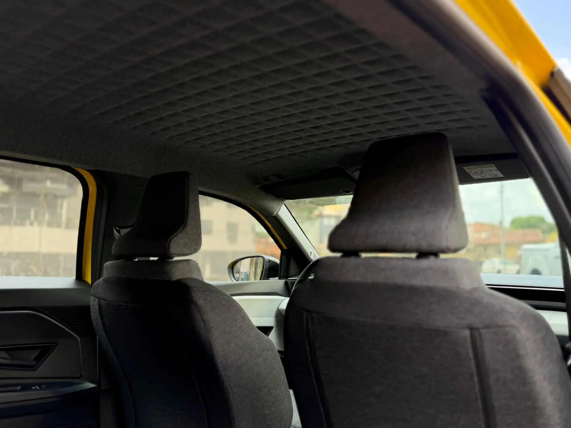 Renault 5 E-Tech 40 kWh Evolution Autonomia Urbana 37