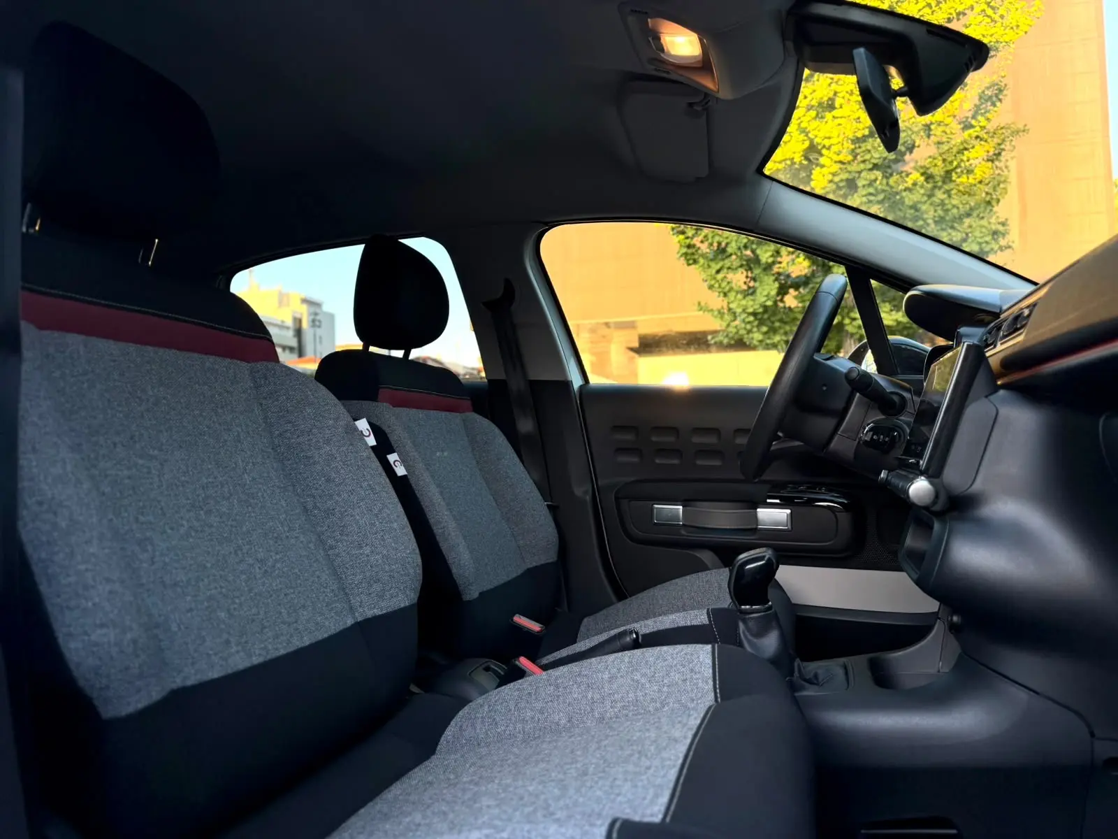 Citroen C3 1.2 PureTech C-Series 6
