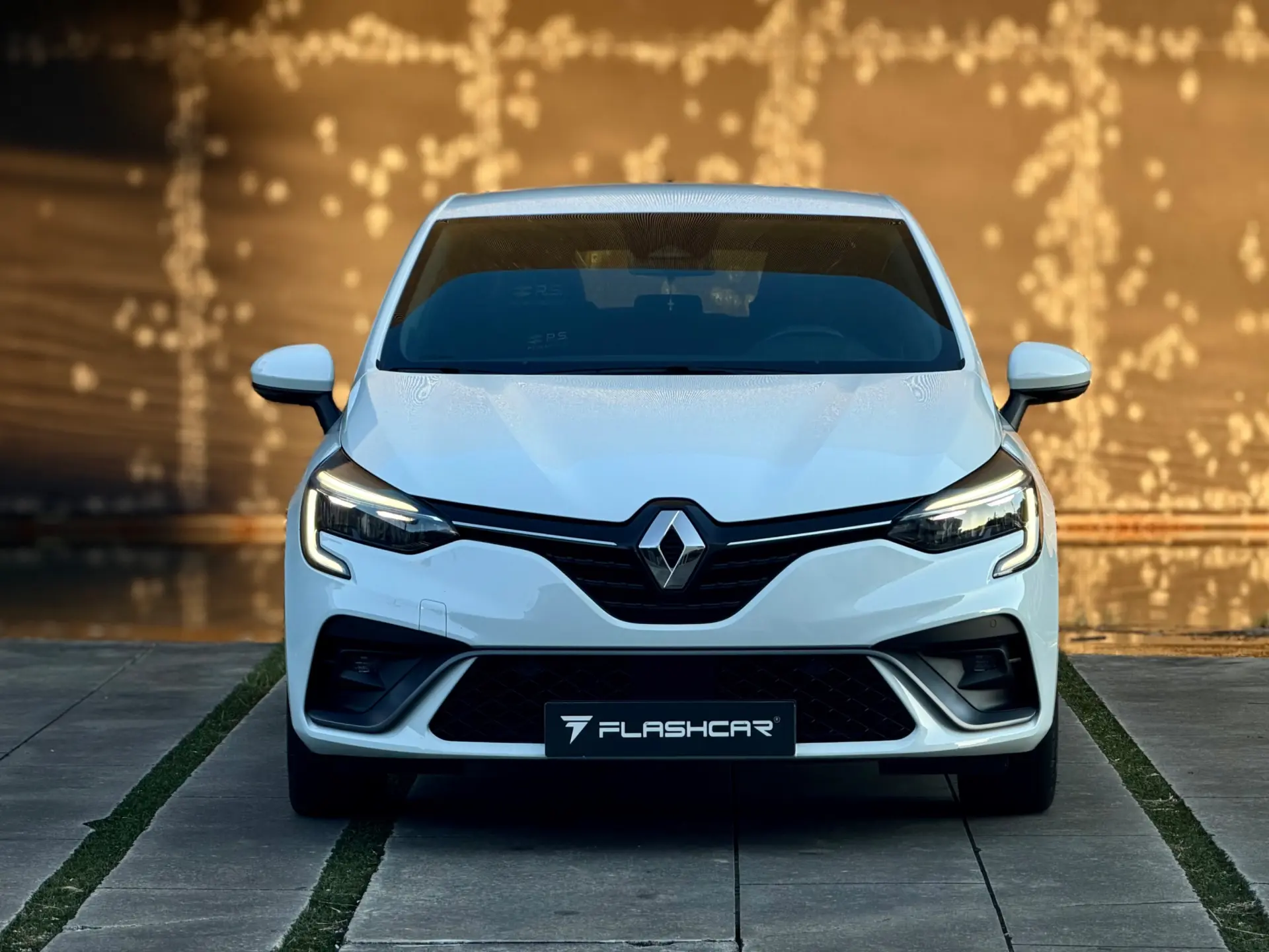 Renault Clio E.tech Hubrid RS-line 2
