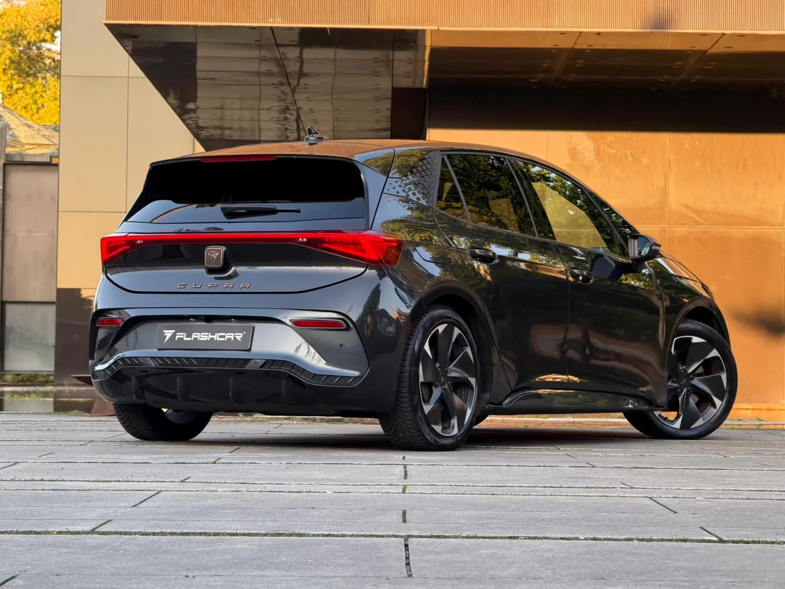 Cupra Born 77 kWh e-Boost Plus 45