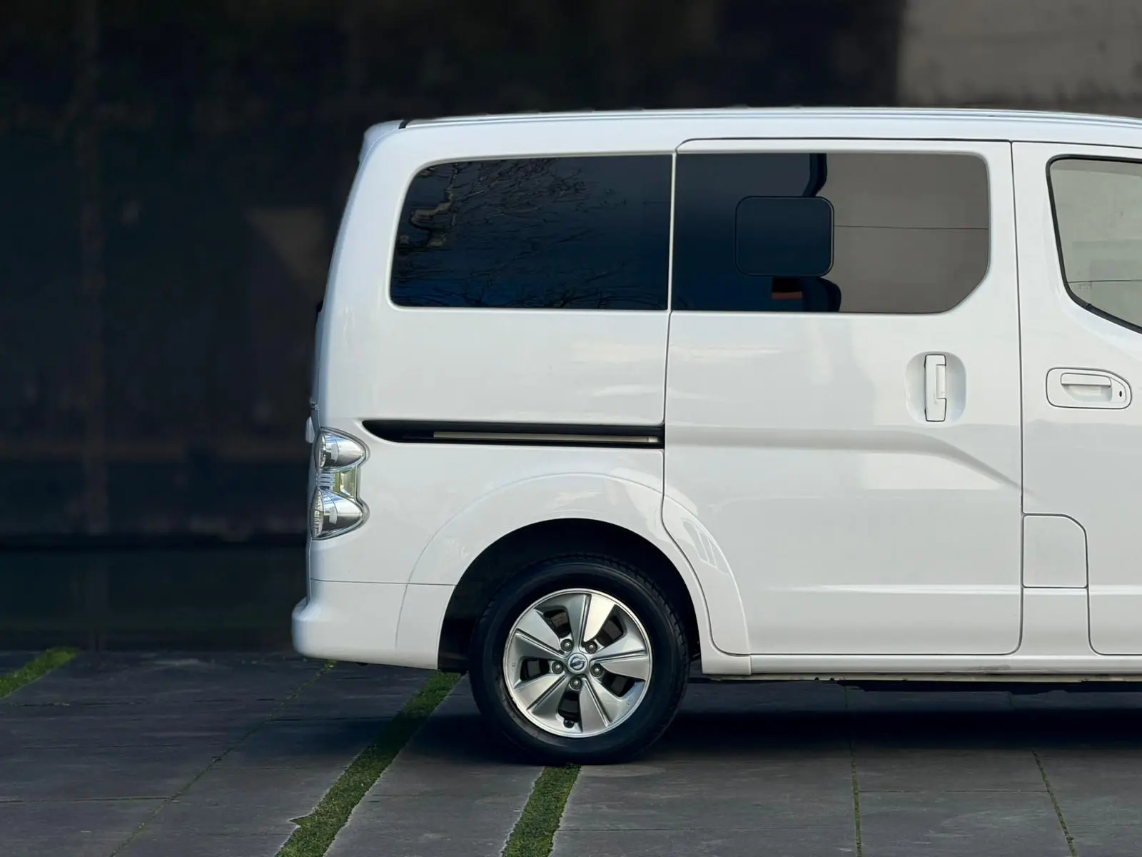 Nissan e-NV200 Combi 5L Comfort 2 Portas 3