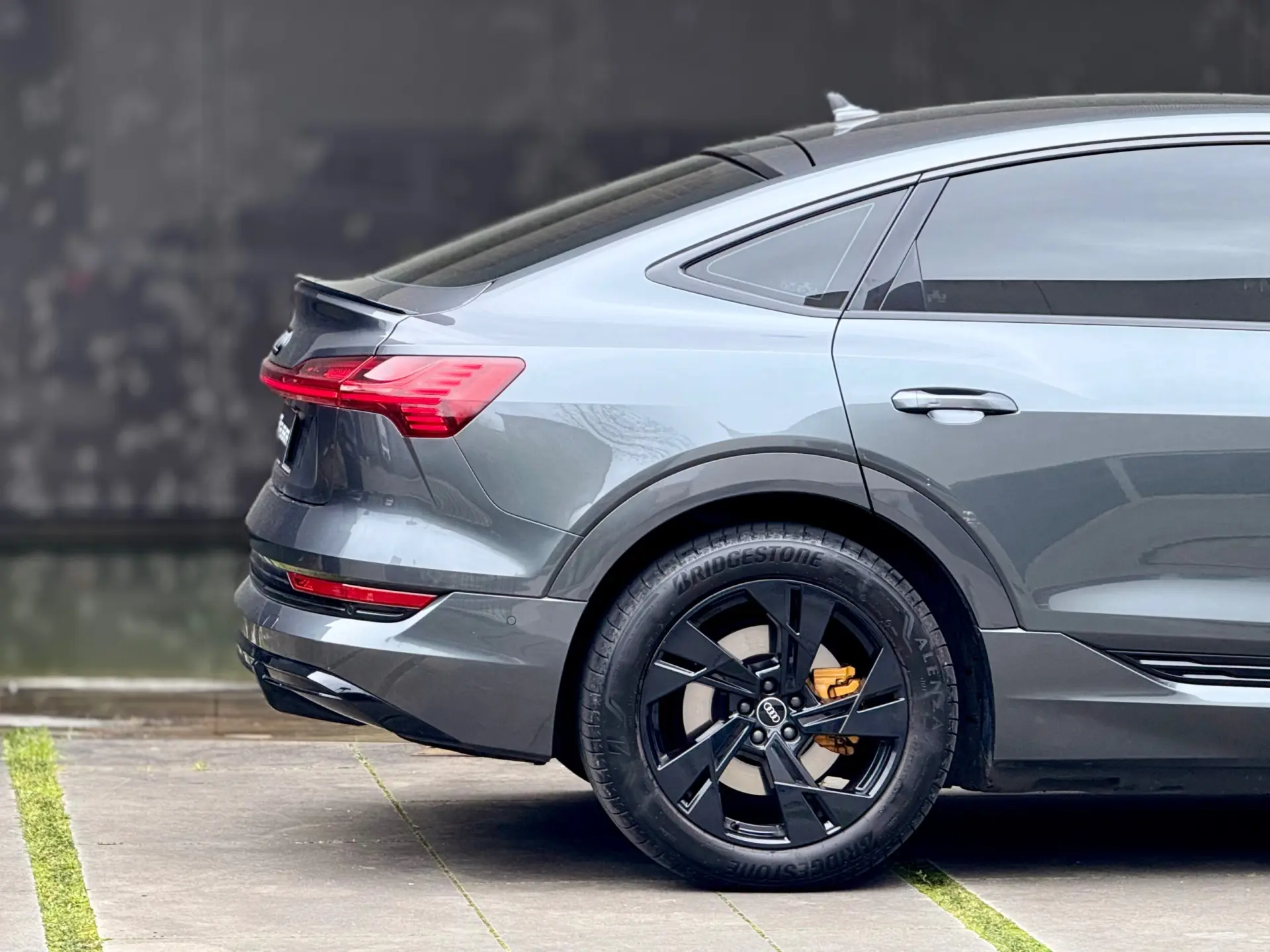 Audi e-tron Sportback 55 quattro S line 18