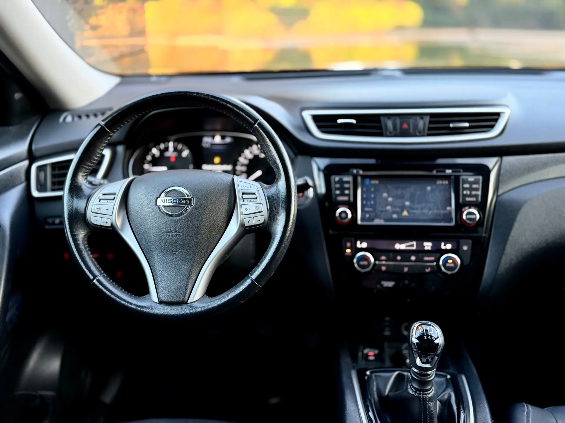 Nissan X-Trail TEKNA PREMUIM 10