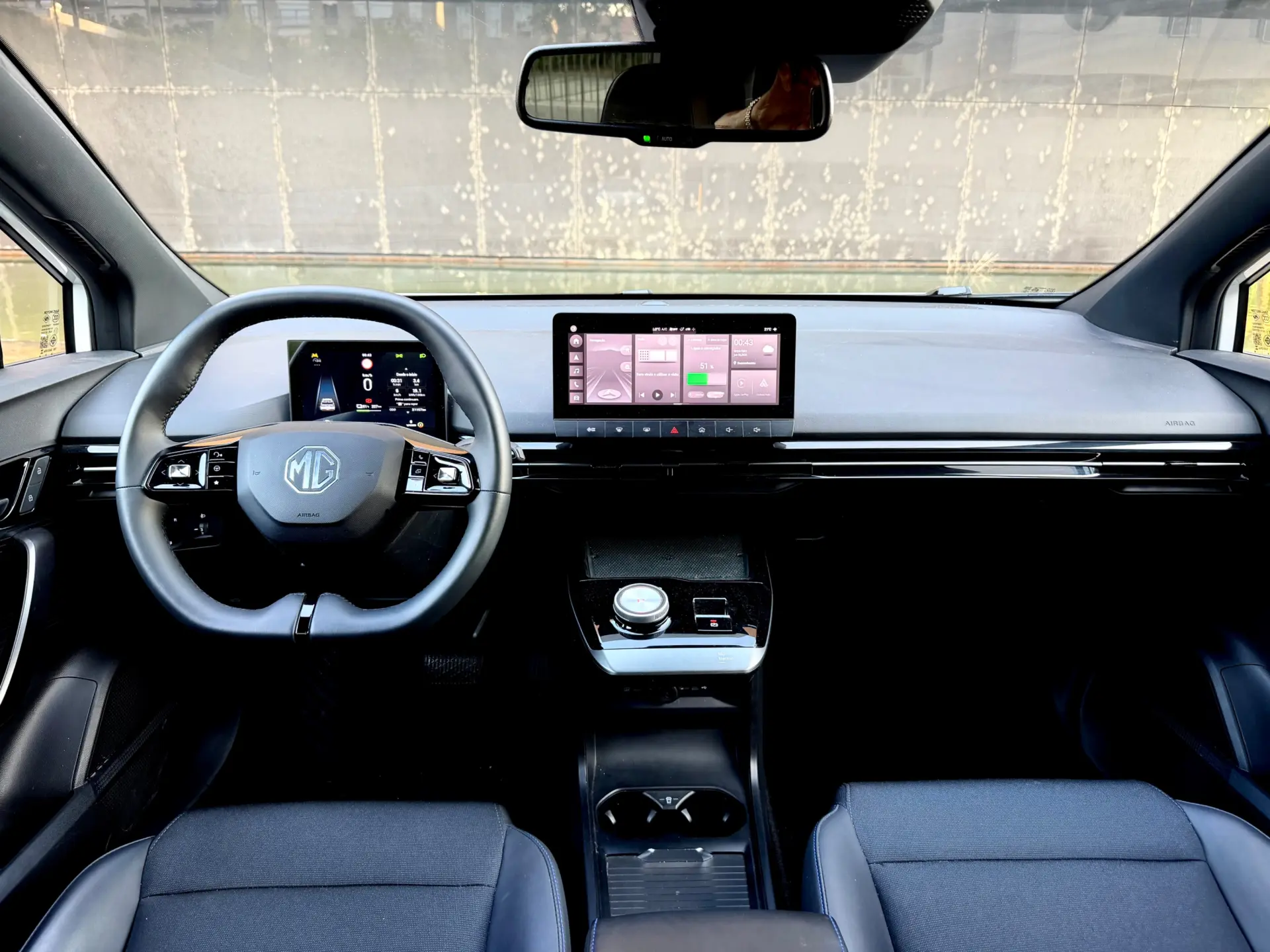 MG MG4 Trophy Ext Range 77 kWh 245 hp 6