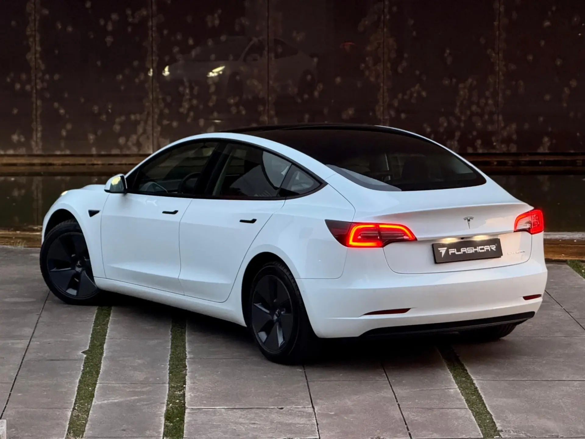 Tesla Model 3 Long range 20
