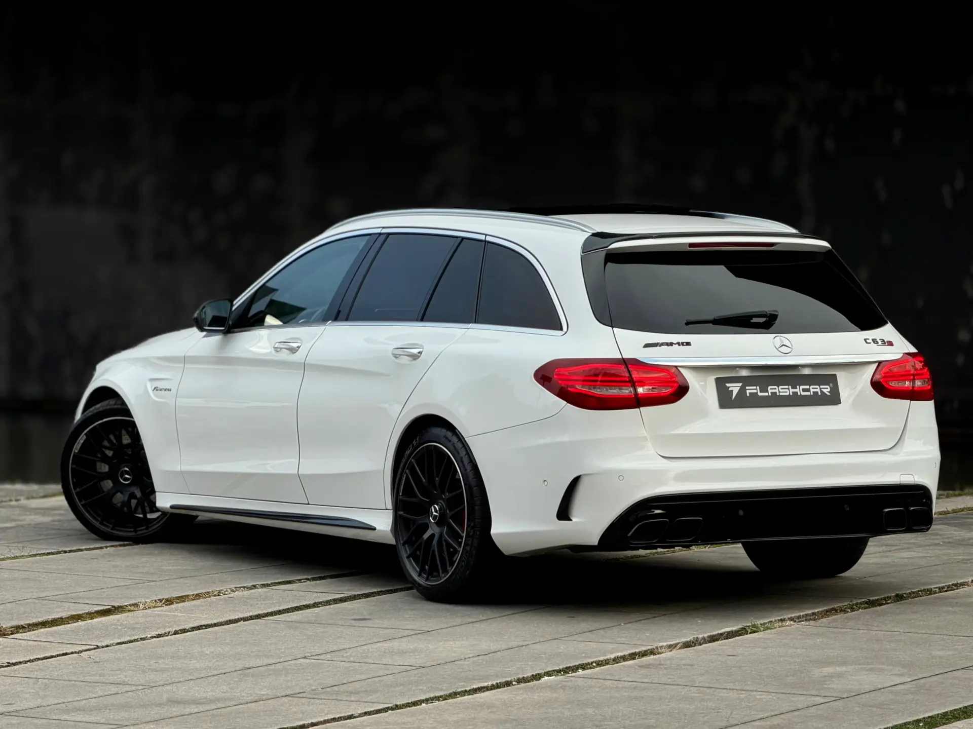 Mercedes-Benz C 63 AMG S 28
