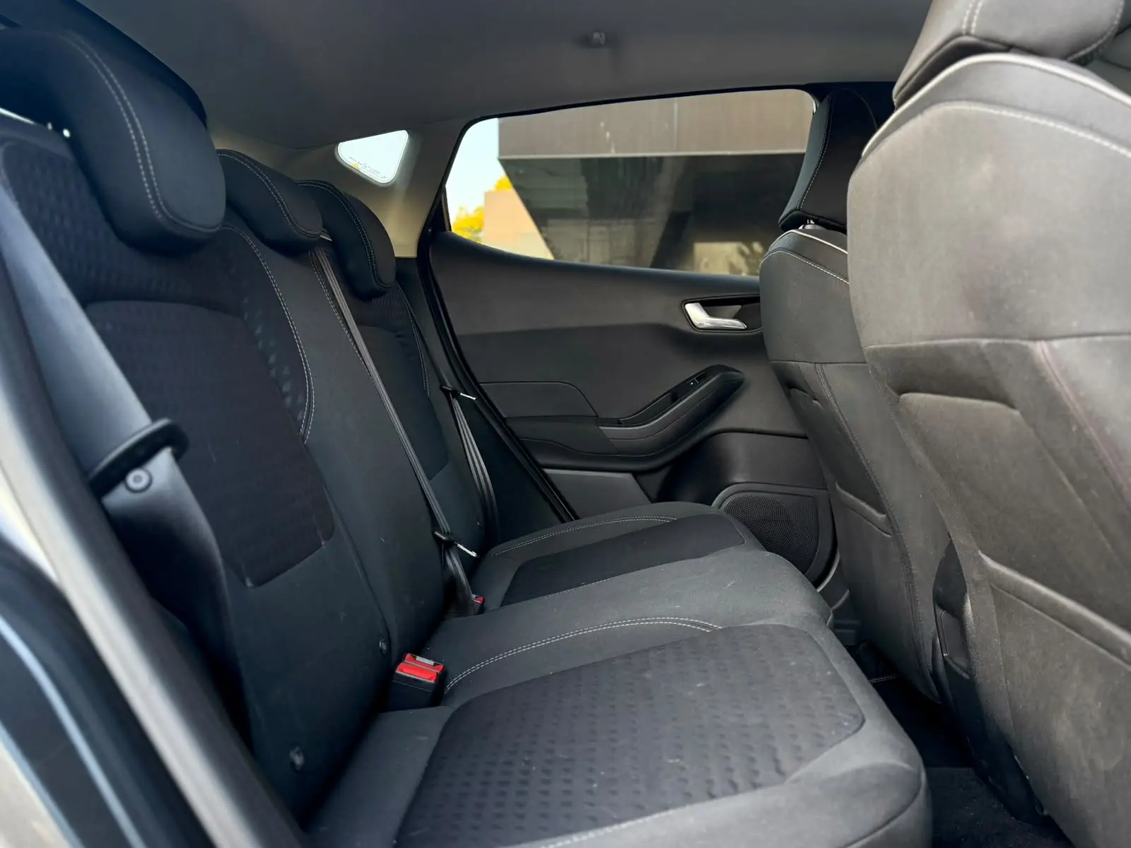 Ford Fiesta 1.5 TDCi Titanium 17