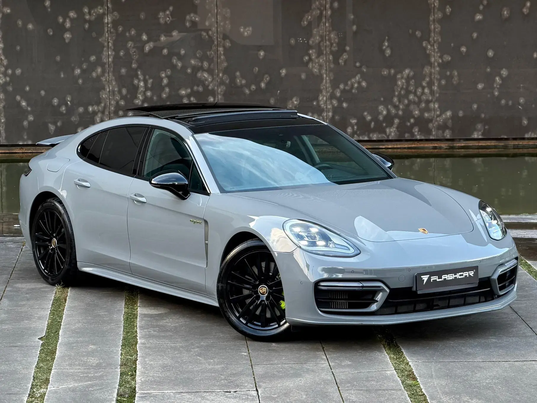 Porsche Panamera Platinum Edition 1