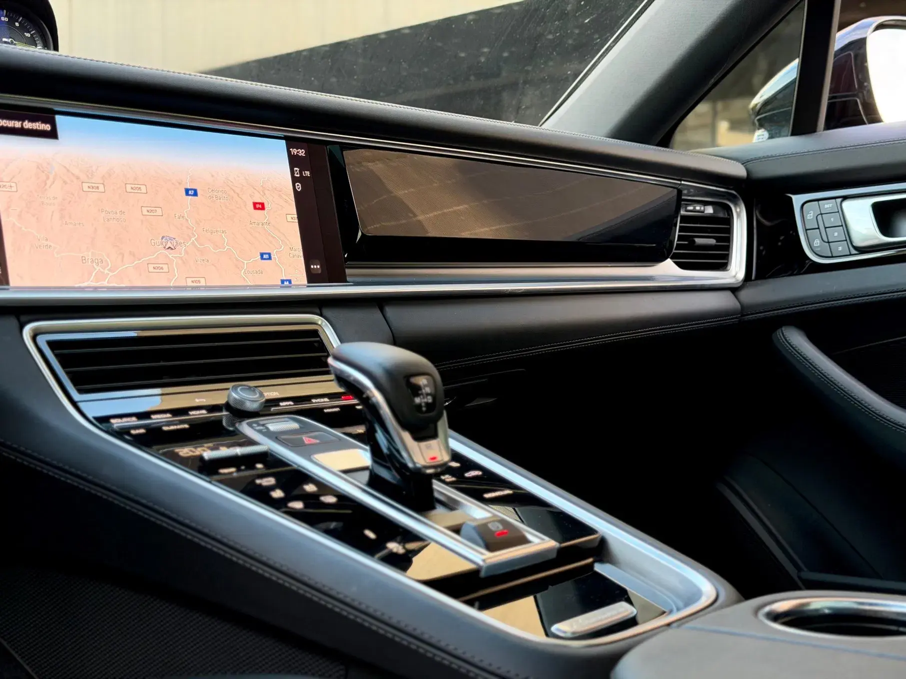 Porsche Panamera Platinum Edition 4