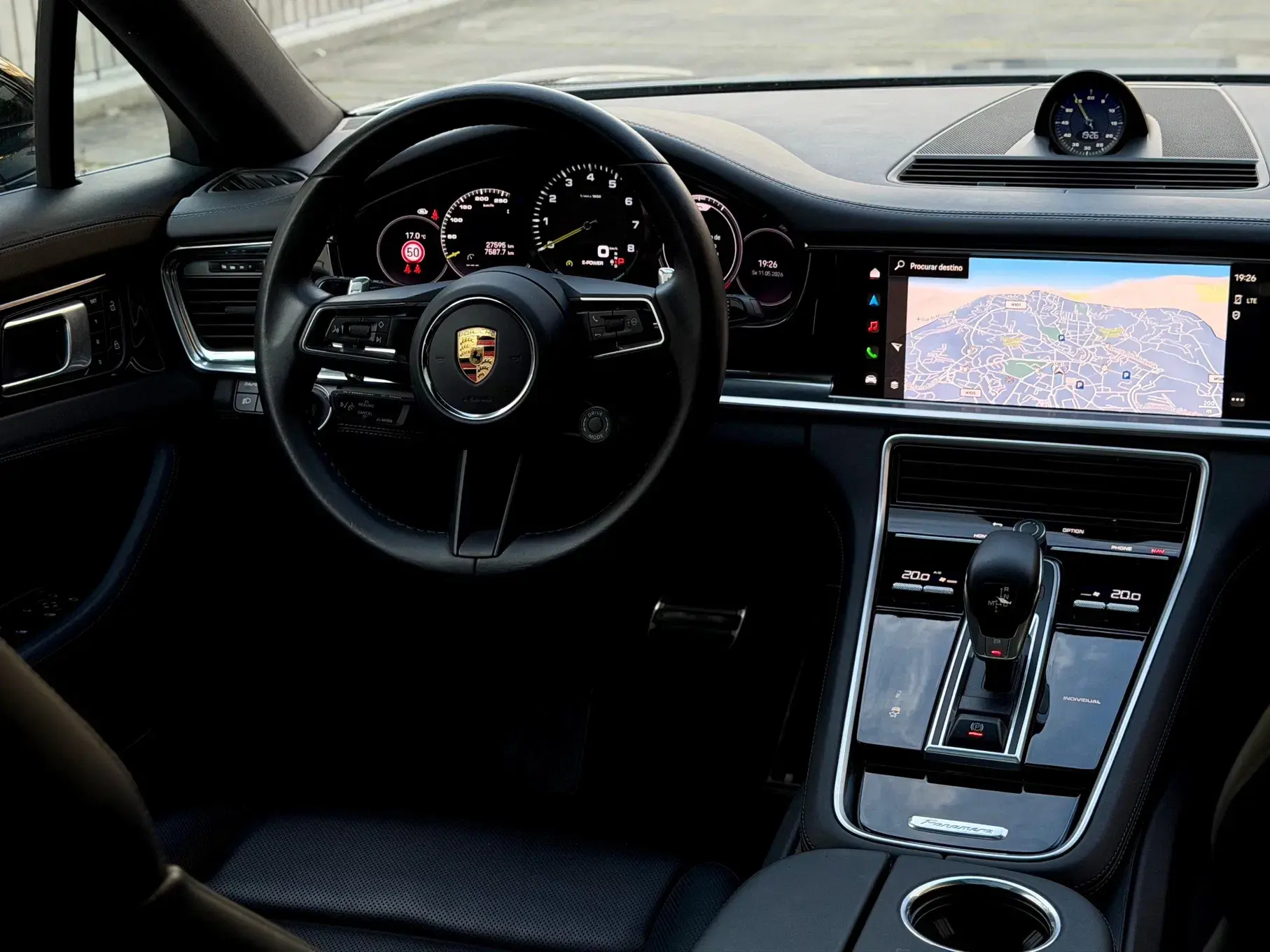 Porsche Panamera Platinum Edition 14
