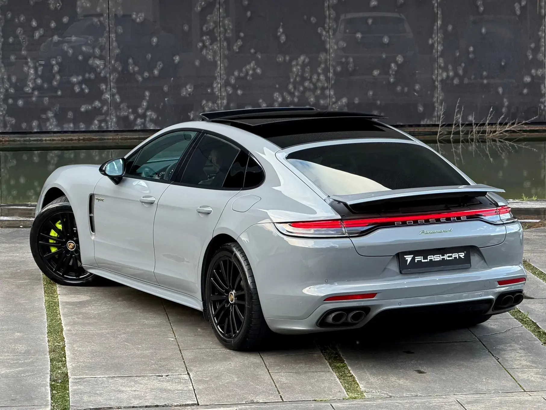 Porsche Panamera Platinum Edition 17