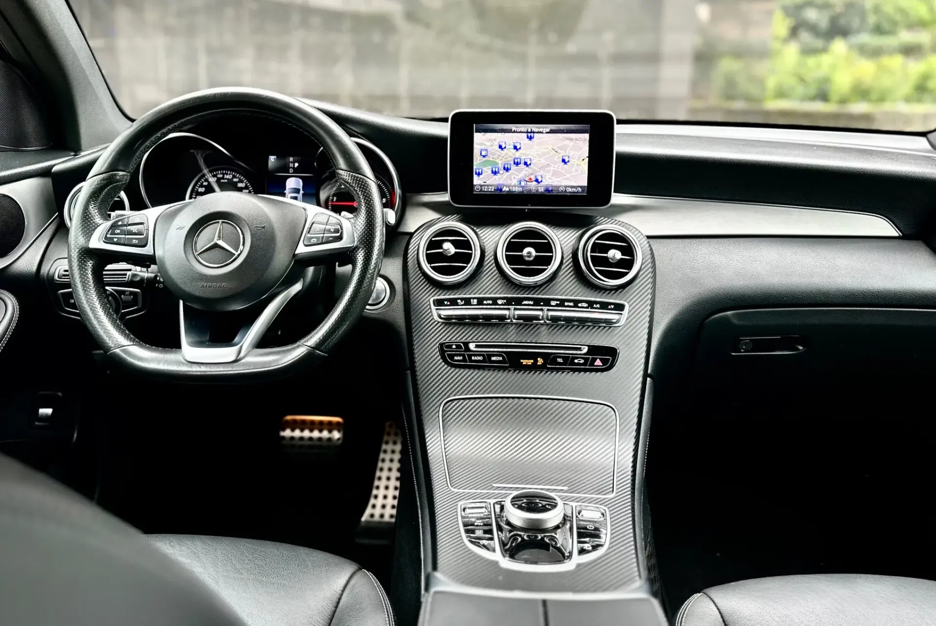 Mercedes-Benz GLC 250 d Coupé AMG Line 4-Matic 2