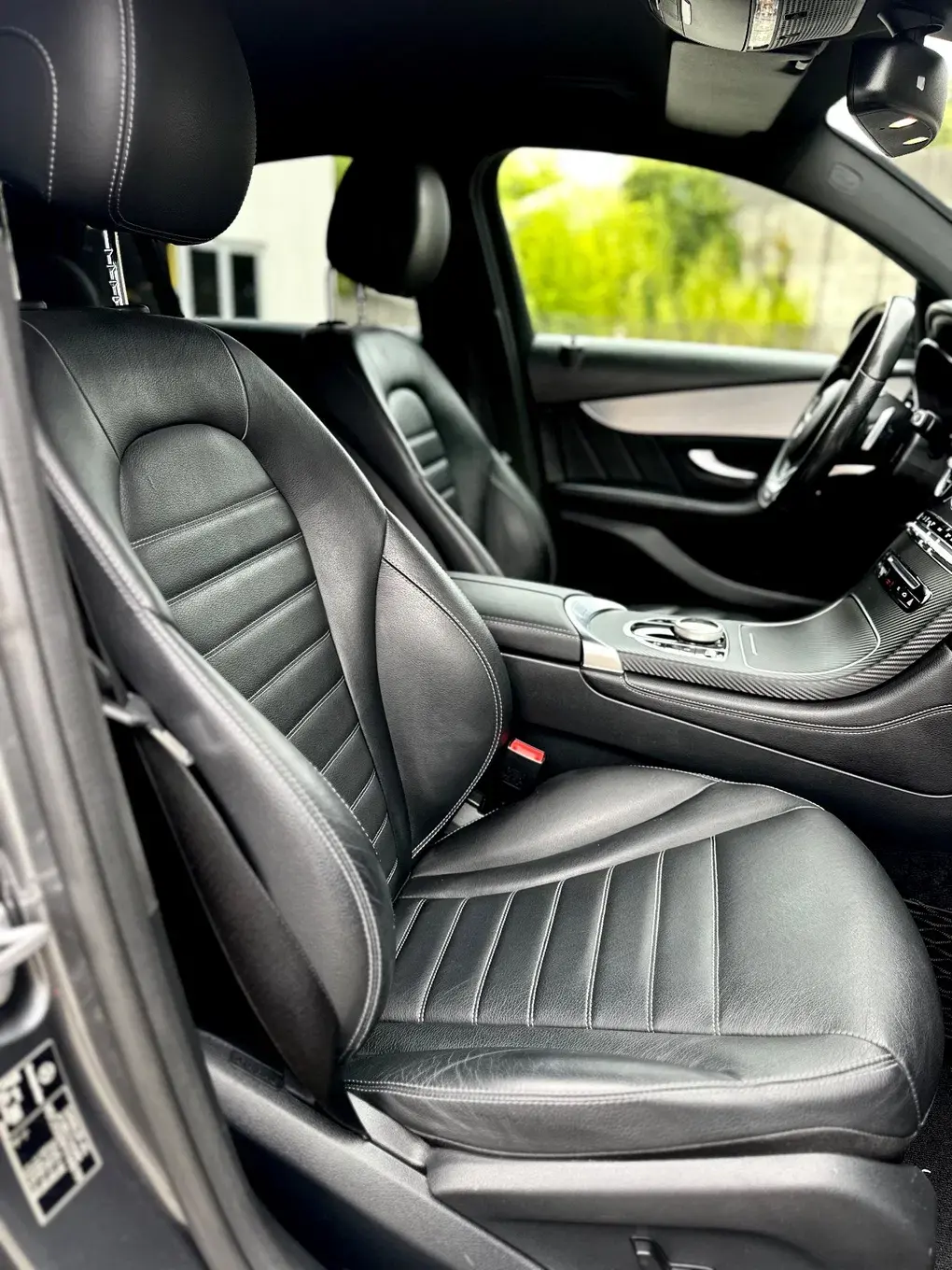 Mercedes-Benz GLC 250 d Coupé AMG Line 4-Matic 6