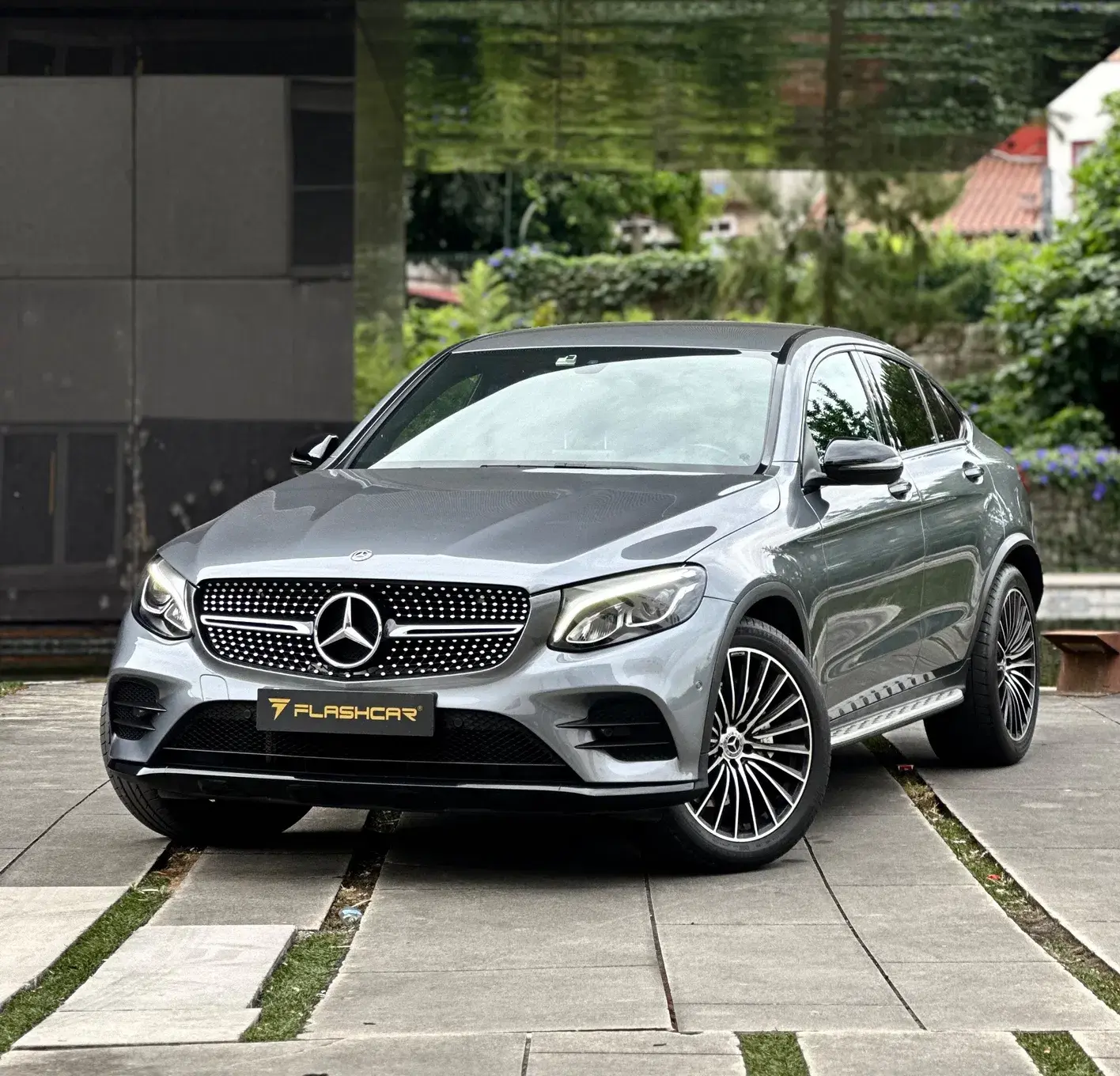 Mercedes-Benz GLC 250 d Coupé AMG Line 4-Matic 17