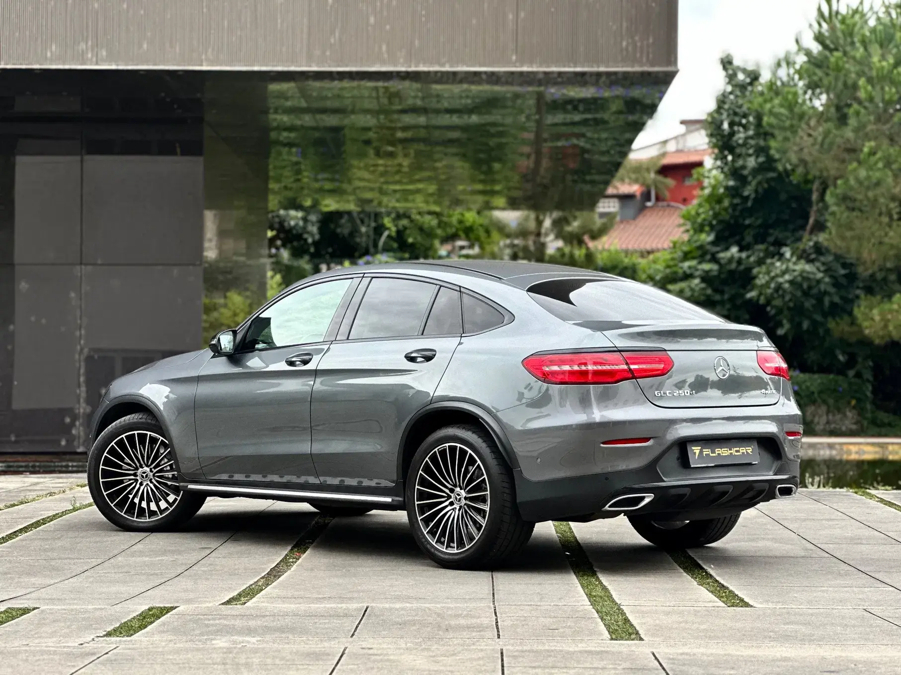 Mercedes-Benz GLC 250 d Coupé AMG Line 4-Matic 28