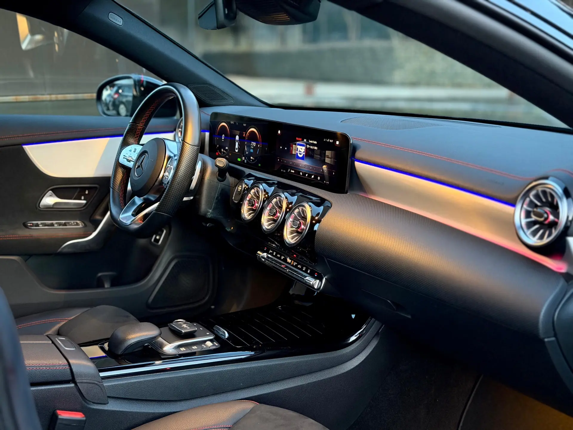 Mercedes-Benz CLA 250 e 8G-DCT AMG Line 22