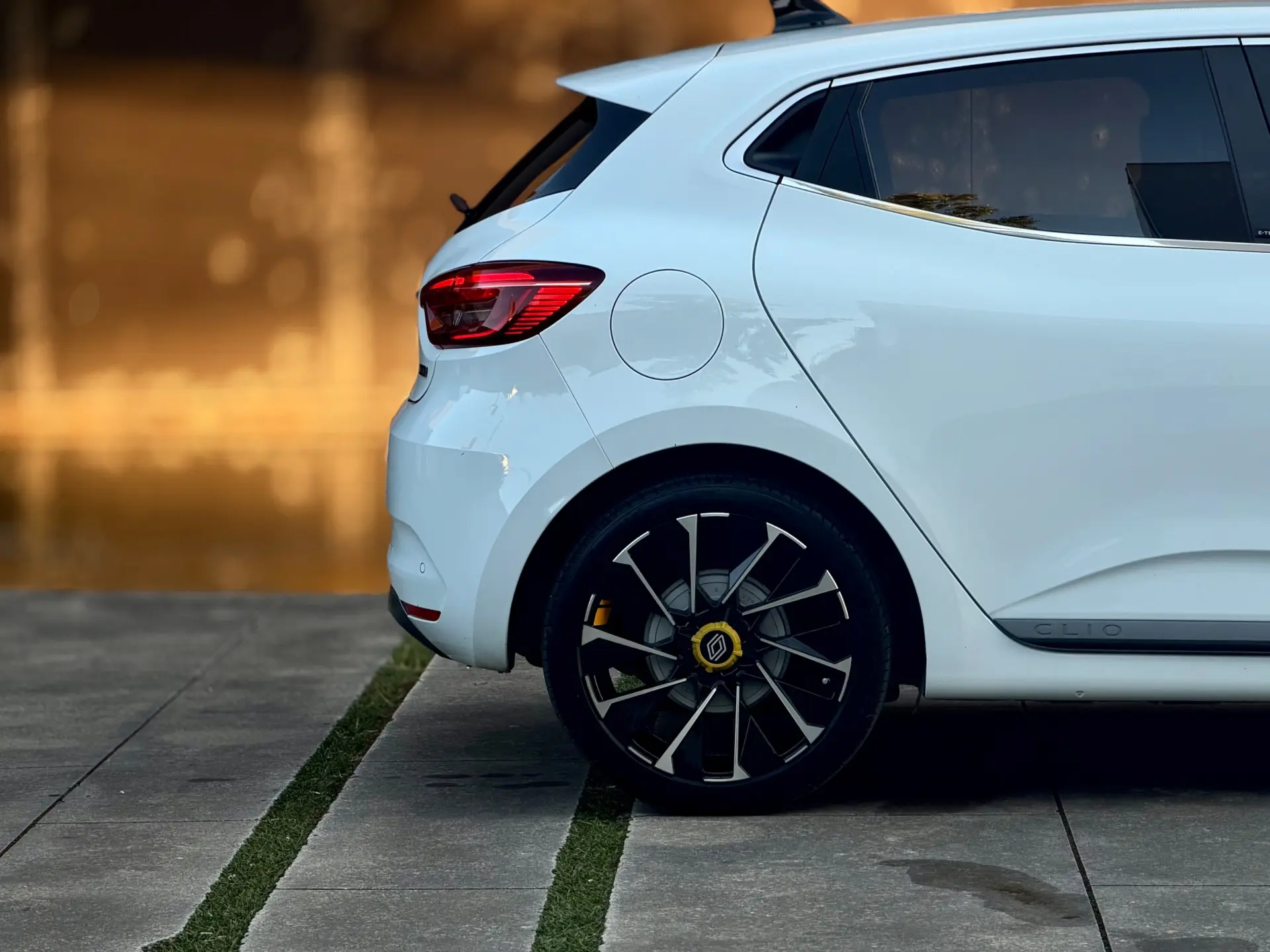 Renault Clio E.tech Hubrid RS-line 32