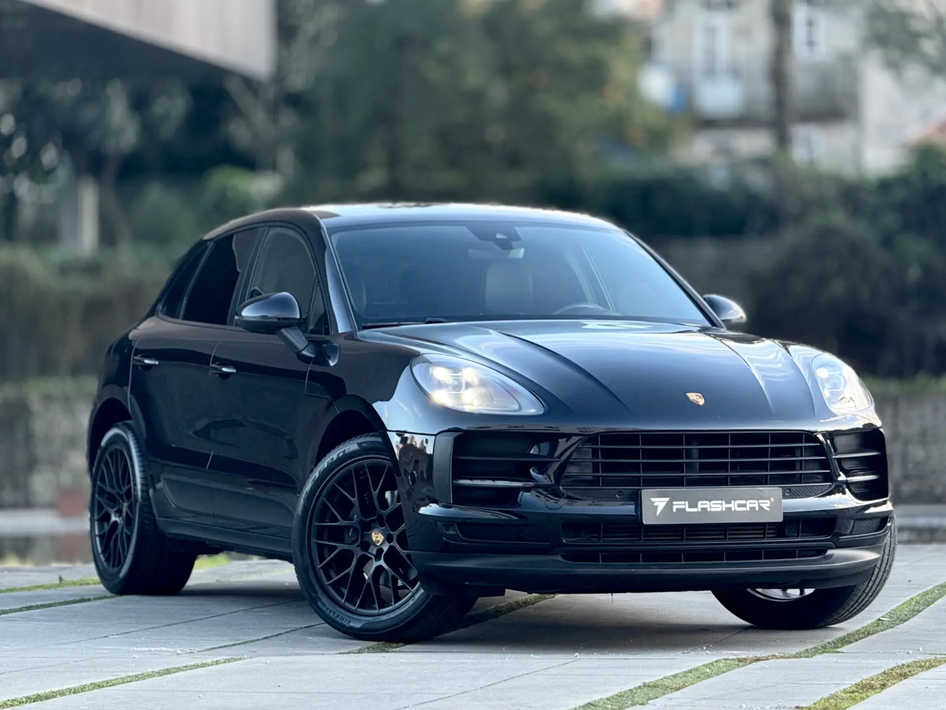 Porsche Macan Standard 6