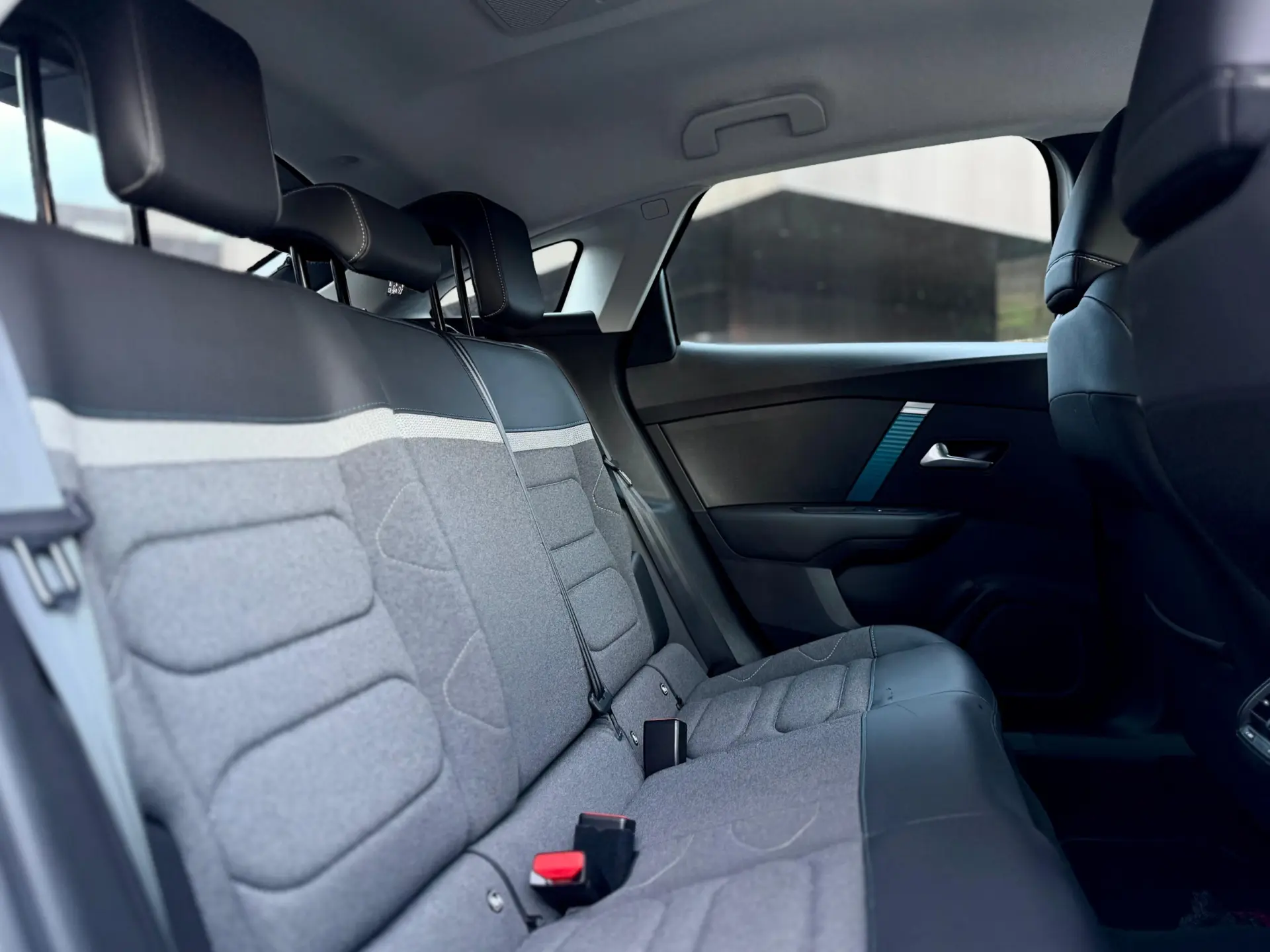 Citroën e-C4 C-Series 19