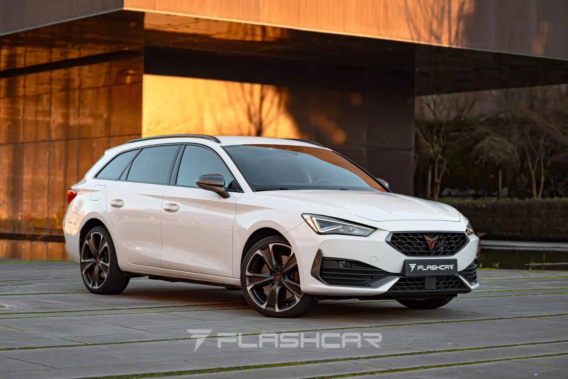 Cupra Leon ST 1.4 e-Hybrid VZ DSG 9