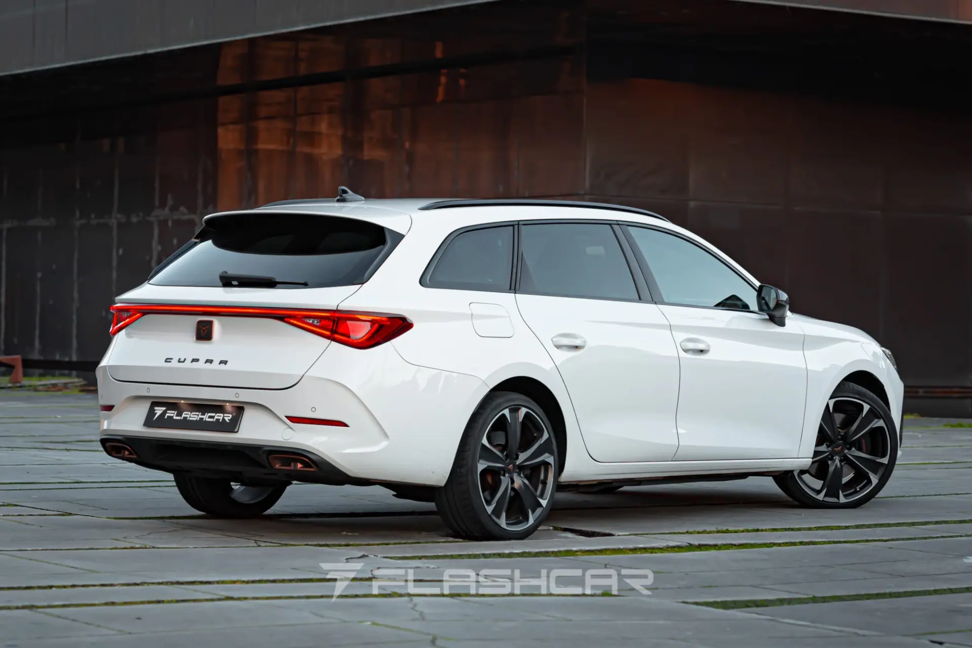 Cupra Leon ST 1.4 e-Hybrid VZ DSG 5