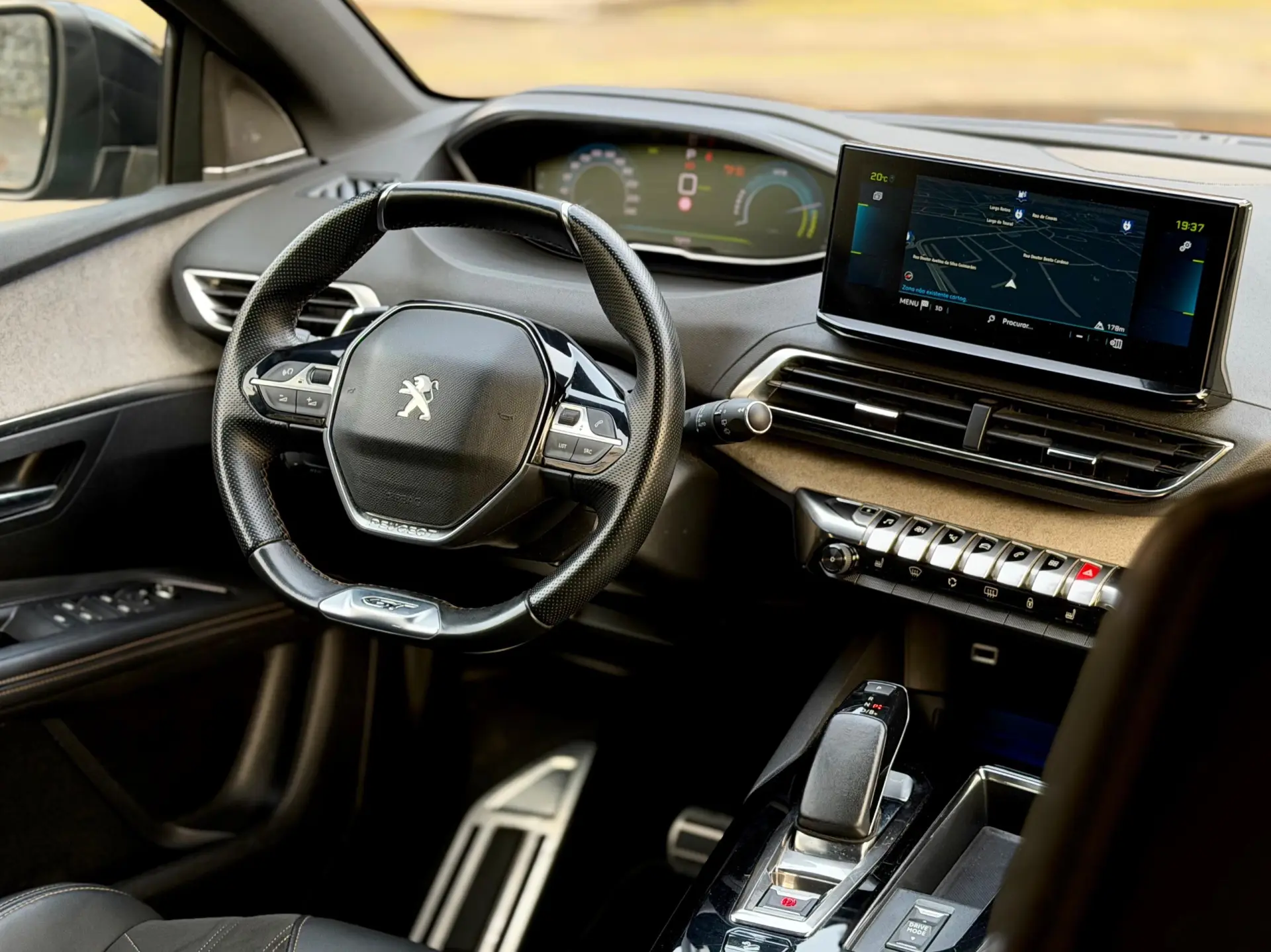 Peugeot 3008 1.6 Hybrid4 GT Line e-EAT8 8