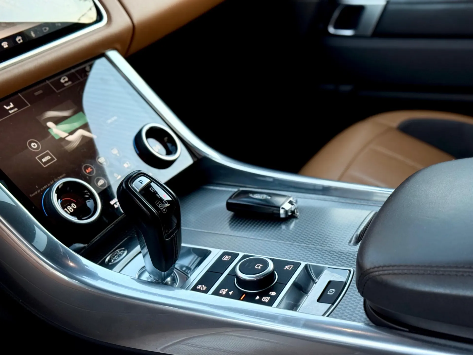 Land Rover Range Rover Sport 2.0 Si4 PHEV Autobiography Dynamic 42