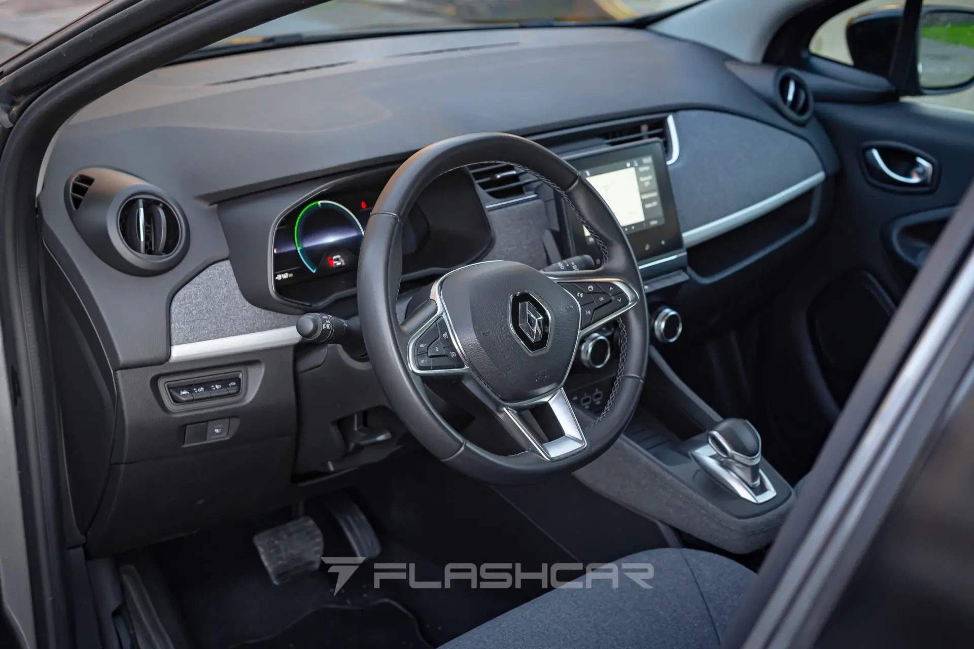 Renault Zoe (c/ Bateria) Z.E. 50 INTENS 22