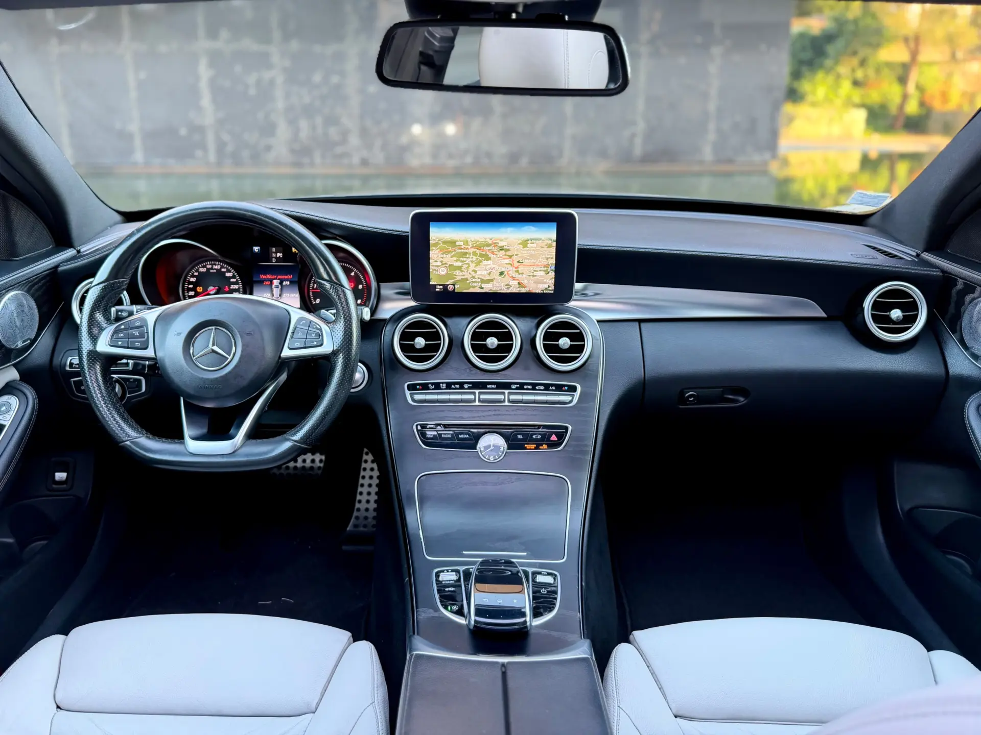 Mercedes-Benz C 250 d 4Matic Station 9G-TRONIC AMG Line 4